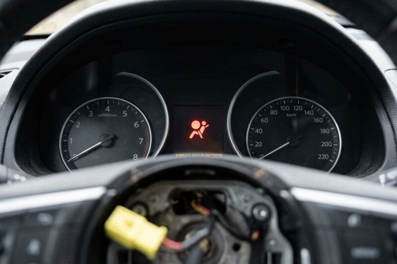 Airbag-Leuchte nach Lenkradwechsel: Spiralkabel nicht angeschlossen