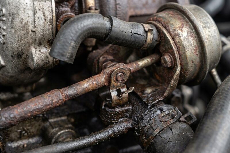 Kann ein defekter Wastegate zu Überdruck und Klopfen im Motor führen?