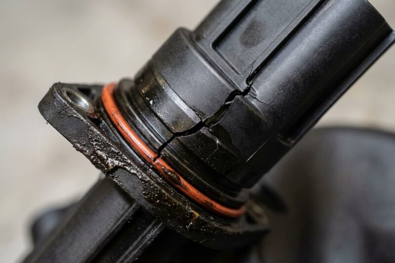 Can a Stuck Intake Manifold Flap (e.g., BMW DISA) Cause Check Engine Codes?