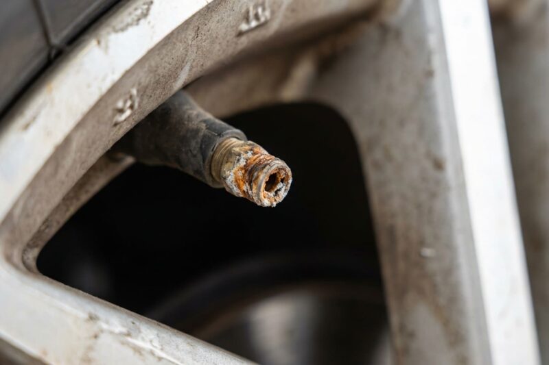 Kann Korrosion im Entlüftungsloch eines TPMS-Sensors zu einem Sensorausfall führen?