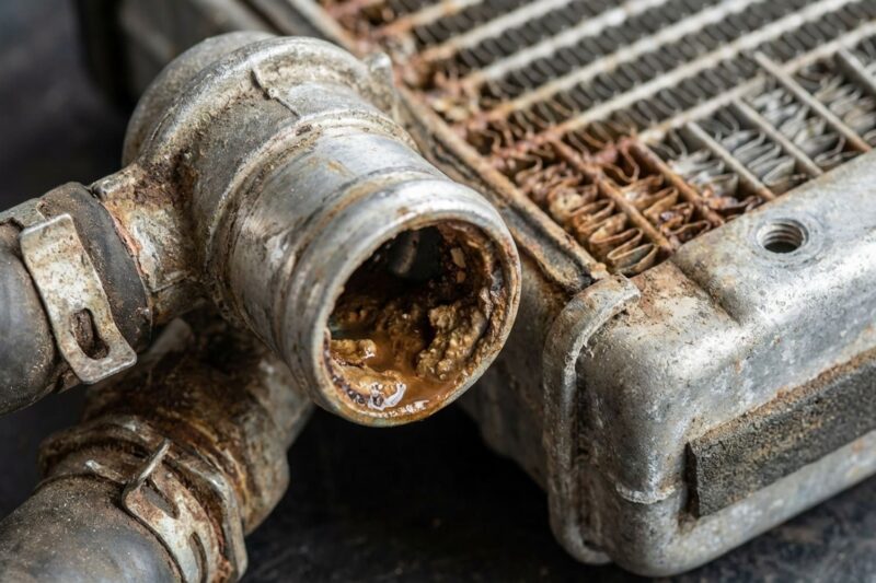 Heizung bläst nur bei hoher Drehzahl warm: Luft im System oder verstopfter Heizungswärmetauscher?