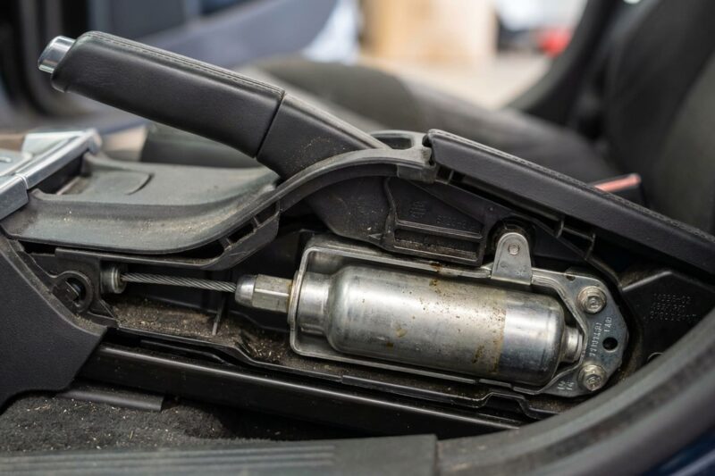 Why do seatbelt pretensioners deploy without airbags in some cars (like BMW, Volvo)? Explaining the system design.