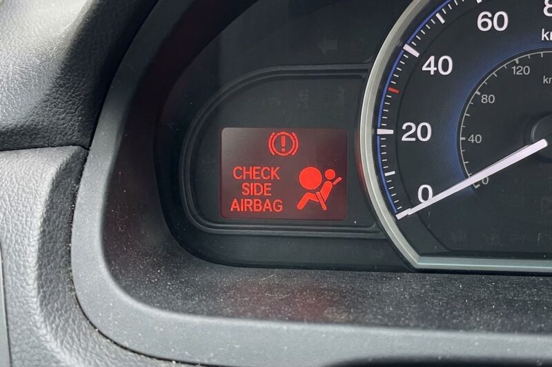 Warum lösen Seitenairbags bei Seitenaufprallen mit niedriger Geschwindigkeit aus?