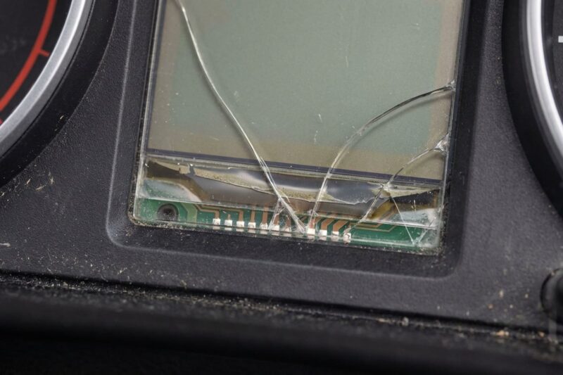 Why Some VW/Audi Dash Displays Go Blank in Sunlight – A Matrix Display Issue